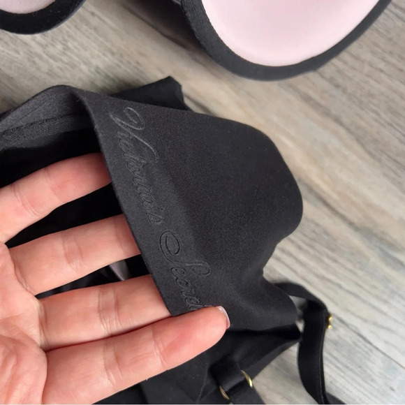 Victoria’s  Secret bundle size 32DDD - Picture 4 of 5